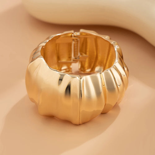 Forma & Ore Bangle