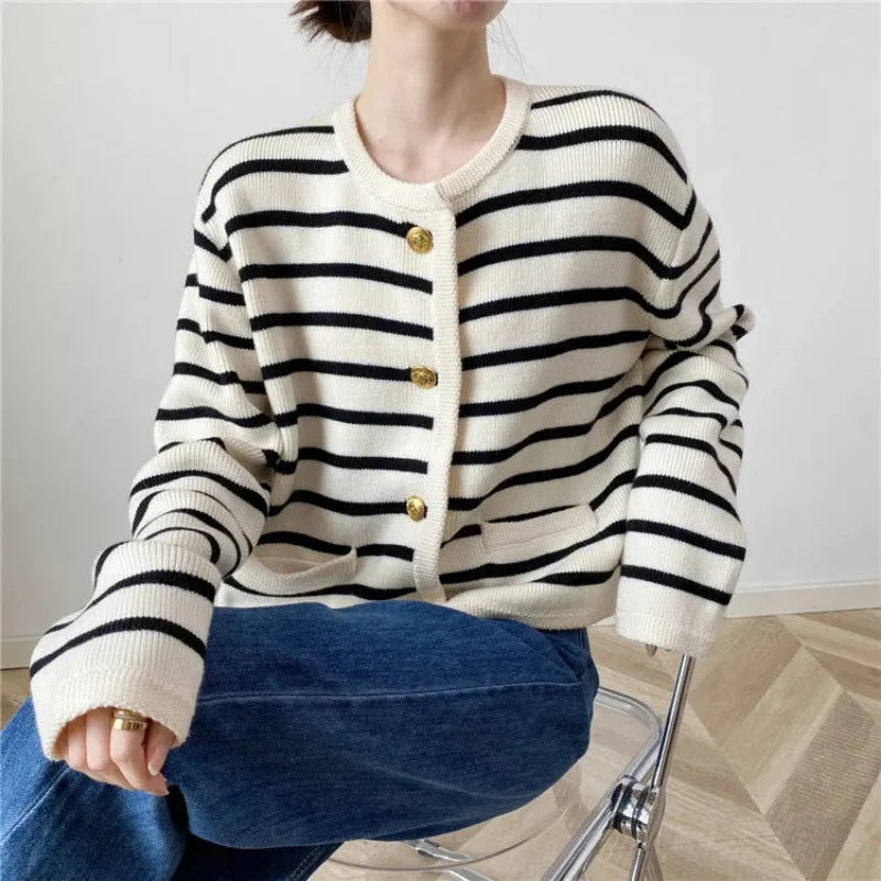 Contrasting Striped Knitted Cardigan